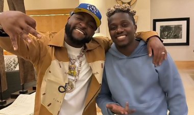 Rayvanny yishimiye guhura na Davido