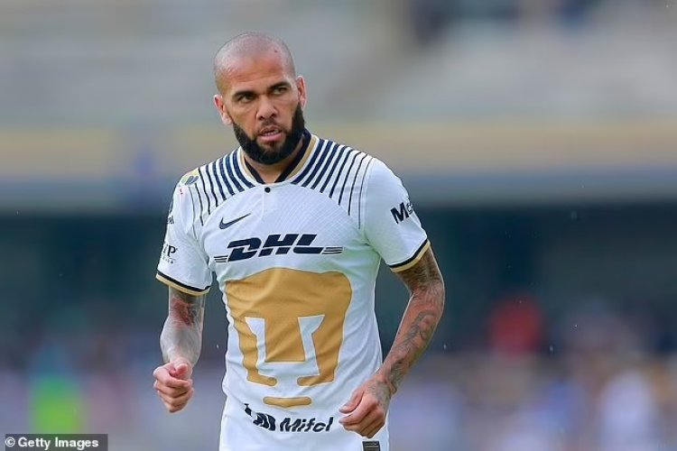 Dani Alves arimo gusabirwa indi myaka mu buroko