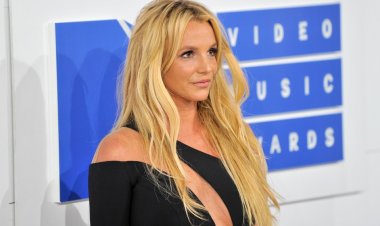 Britney Spears yaba agiye gusubira ku isuka
