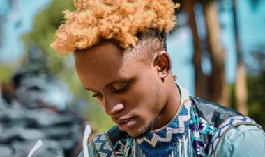 Zeo Trap wamanitse agati yicaye kukamanura biramusaba guhaguruka