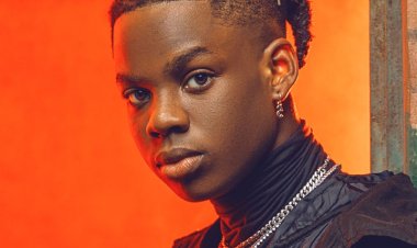 Rema yasohoye album agira abo yikoma