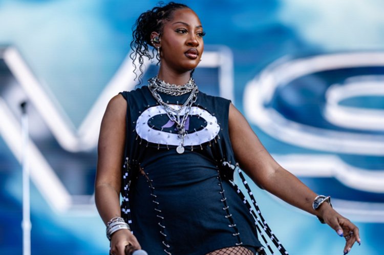 Tems yasobanuye inkomoko y'umuzingo we mushya