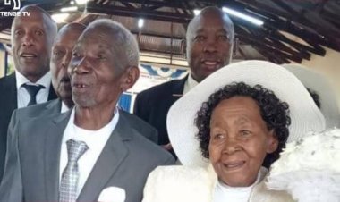 Ibrahim Mboga w'imyaka 95 na Tabitha Wangui w'imyaka 90 basezeranye imbere y'Imana