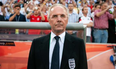 Uwahoze ari umutoza w'ikipe y'igihugu y'Abongereza kanseri yenda kumwivugana