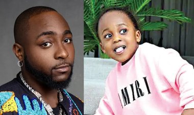 Davido yiyunze n'uwamukinnye kumubyimba ari mu kiriyo