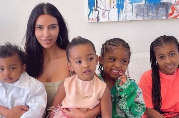 Kim Kardashian ahangayikishijwe no kurera abana wenyine