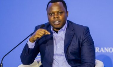 Indirimbo zatangiye kugerwa amajanja! Minisitiri Utumatwishima nawe yagarutse ku kibazo cy'abambara ubusa