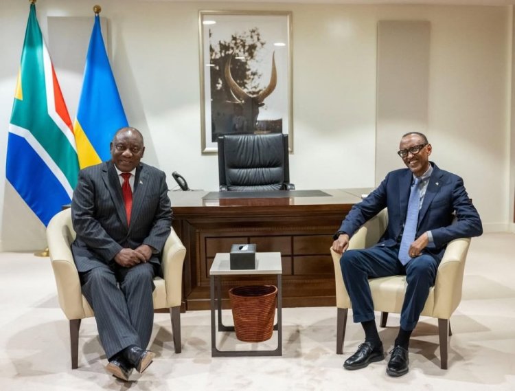 Perezida Kagame na Ramaposa baganiriye ku mirwano iri i Goma