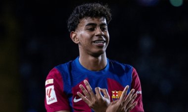 Lamine Yamal mu mazi abira nyuma yo gukoresha abantu bafite ubumuga mu birori bye