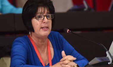 Minisitiri yeguye nyuma yo kuvuga ko nta basabiriza baba mu gihugu