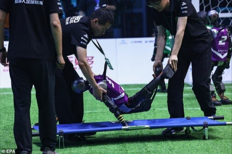 Ibyo wamenya ku irushanwa ry'umupira w'amaguru ry'ama-robots ryabereye mu Bushinwa