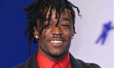 Umuraperi Lil Uzi Vert ari mu mazi abira