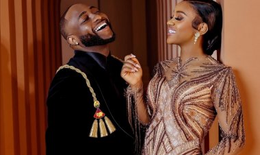 Abashyingiye Davido ni na bo bashyingiye ababyeyi be