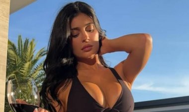 Kylie Jenner yongeye kugaragaza urwo akunda imbwa ye
