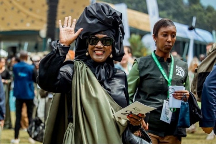 Khadja Nin yikomwe n'Abarundi kubera ibyo yatangaje ku Rwanda