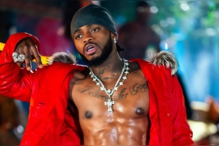 Diamond Platnumz yacecekesheje abamushyingiraga undi umugore