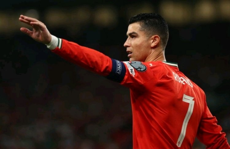 Cristiano Ronaldo yatangaje gihe azasezerera gukina ruhago nk'uwabigize umwuga 