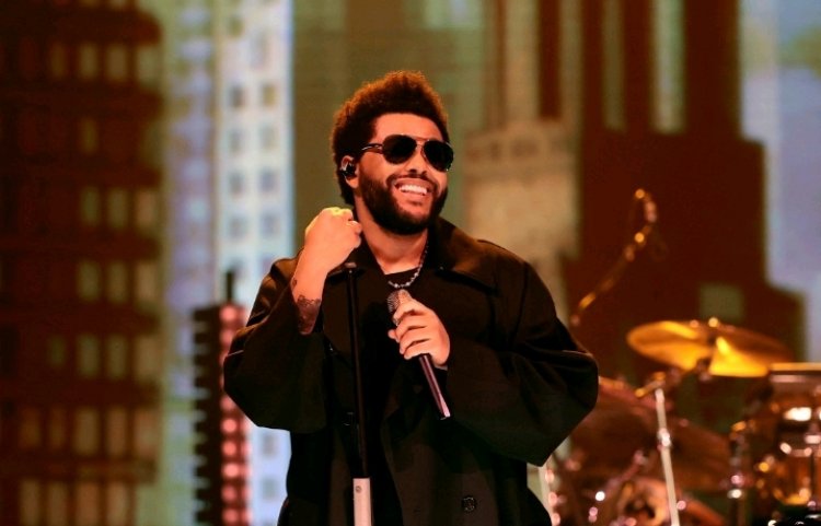 The weeknd yanditse amateka mashya mu bucuruzi bw’umuziki