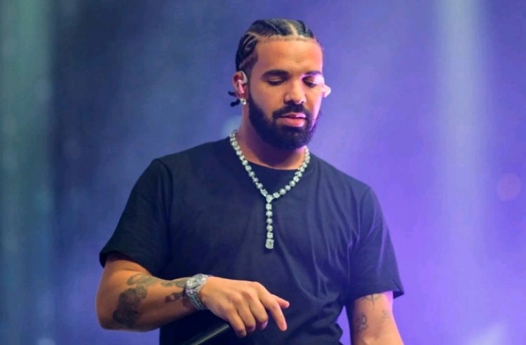 Drake akomeje kwandika amateka muri hip-hop
