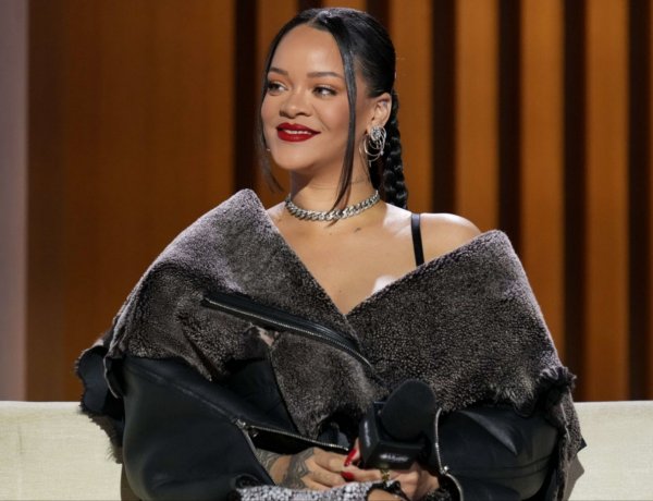 Rihanna yasimbutse urupfu