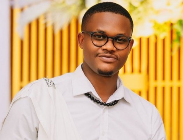 DC Clement yasabye imbabazi