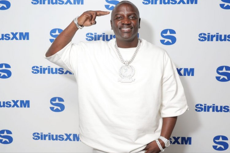 Akon yavuze uko abangamirwa no kubana n'umugore umwe