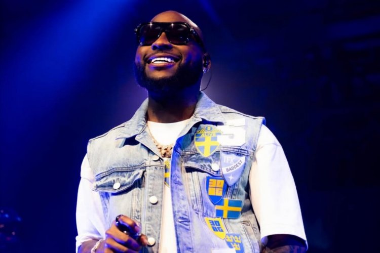 Davido yasubitse ibyo kwinjira muri politiki