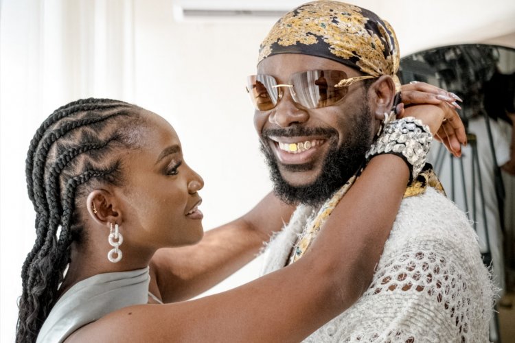 Adekunle Gold yarutishije Simi abahanzi bose bo muri Nigeria
