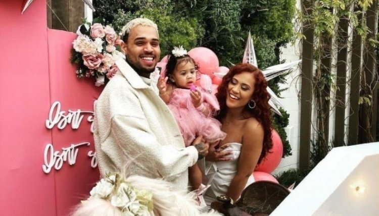 Chris Brown yateye utwatsi ikifuzo cy'umugore babyaranye