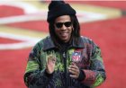 Jay-Z yiseguye ku bafana nyuma yo kumara amasaha arenga atatu abaziritse ku katsi