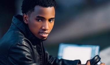 John Buntu yiyunze n'abafana be