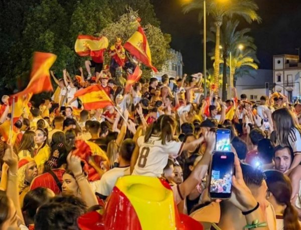 Ibirori byo kwizihiza igikombe k'isi Espagne yatwaye, byaguyemo umwana